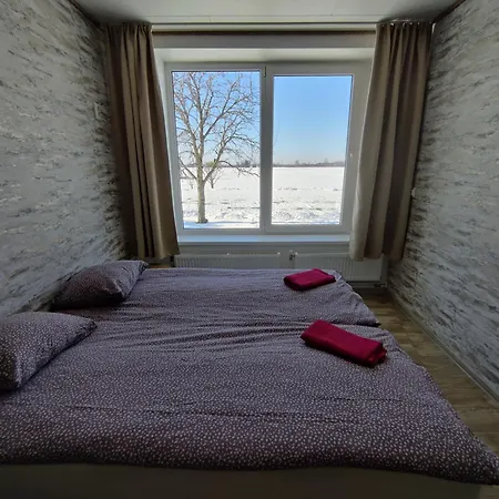 Puhkemaja Peretuba Obinitsa